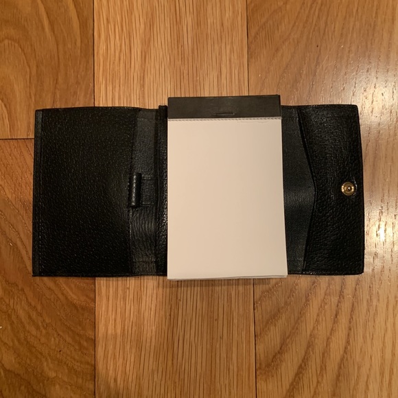 VINTAGE Small Gucci Notepad - Picture 2 of 5